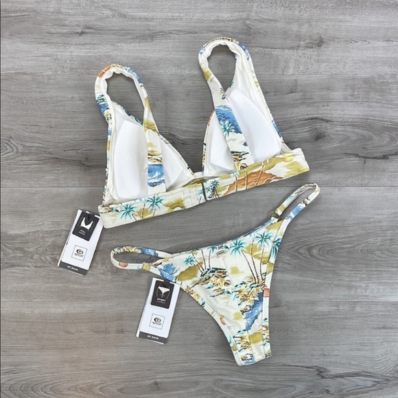 ☀️RIP CURL☀️ POSTCARDS DEEP V TOP POSTCARDS SKIMPY PANT BIKINI SET - Picture 8 of 17